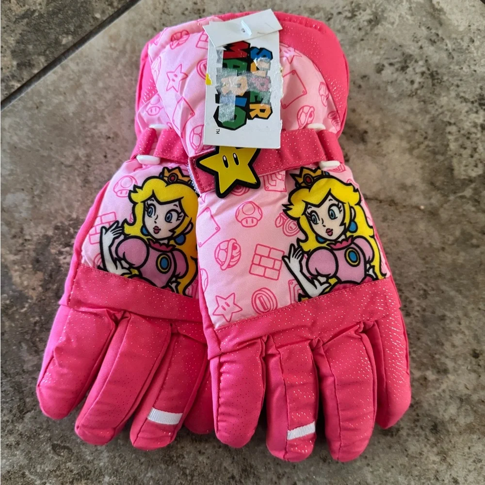 NWT Super Mario Princess Peach themed insulated ski gloves for girls L/XL